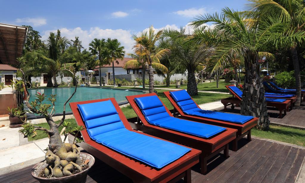 Puri Saron Hotel Baruna Beach Lovina Exterior photo
