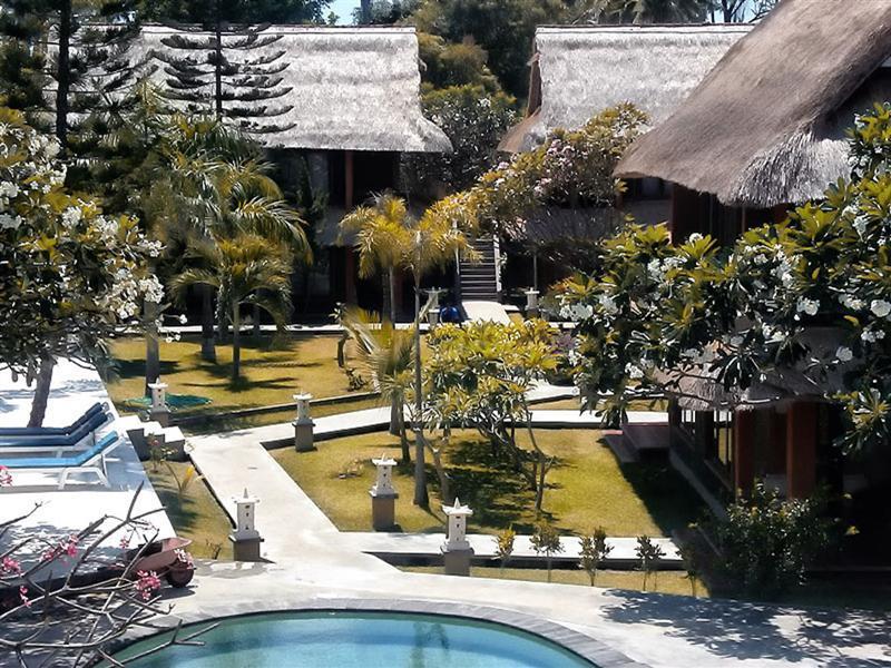 Puri Saron Hotel Baruna Beach Lovina Exterior photo